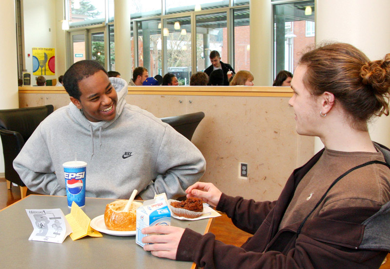 Photo of students dining at Living-Learning Center